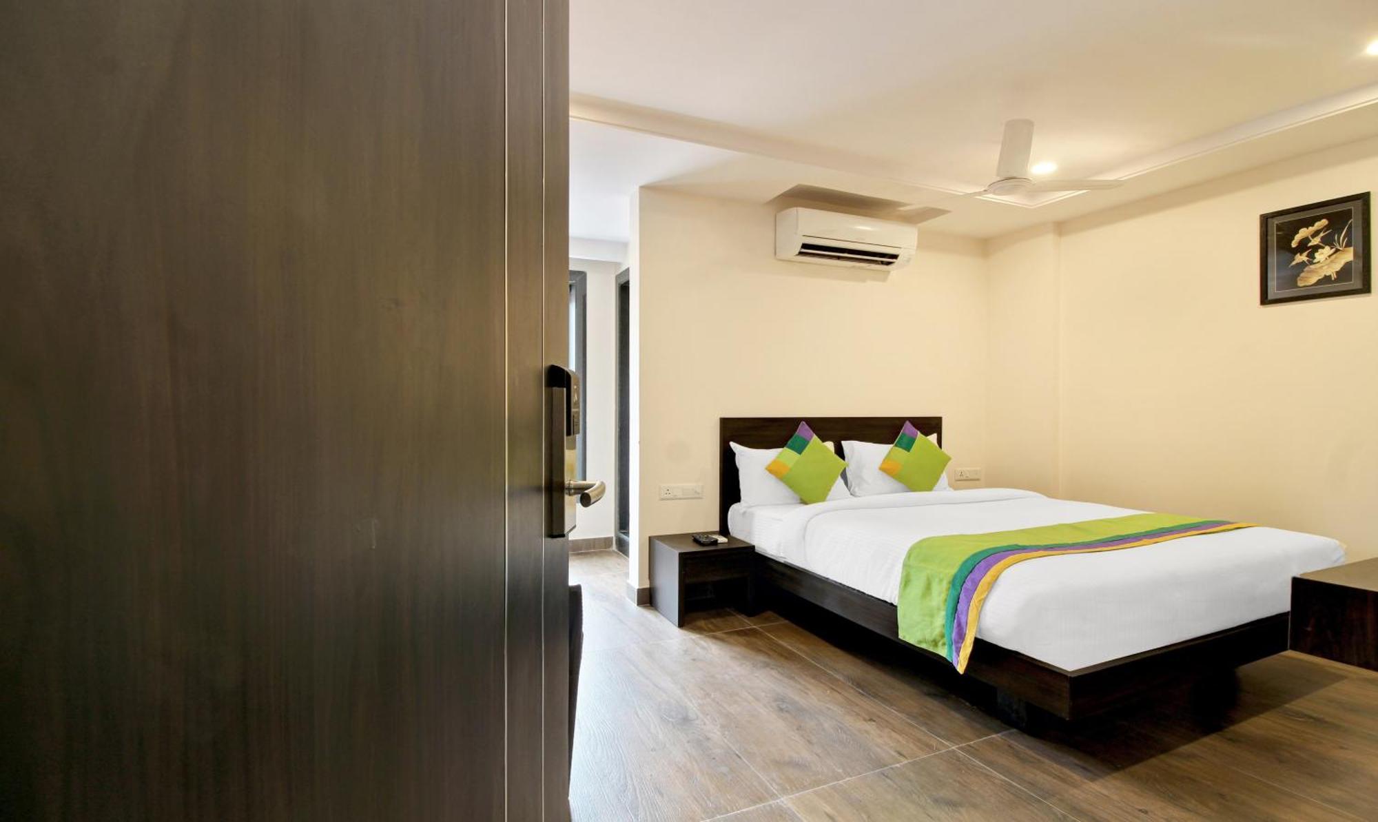 Treebo Excella Hotel Визакхапатнам Екстериор снимка