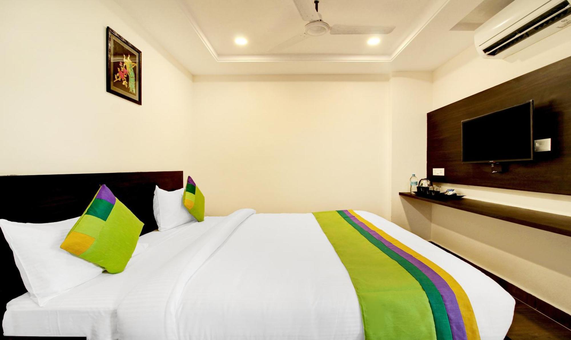 Treebo Excella Hotel Визакхапатнам Екстериор снимка