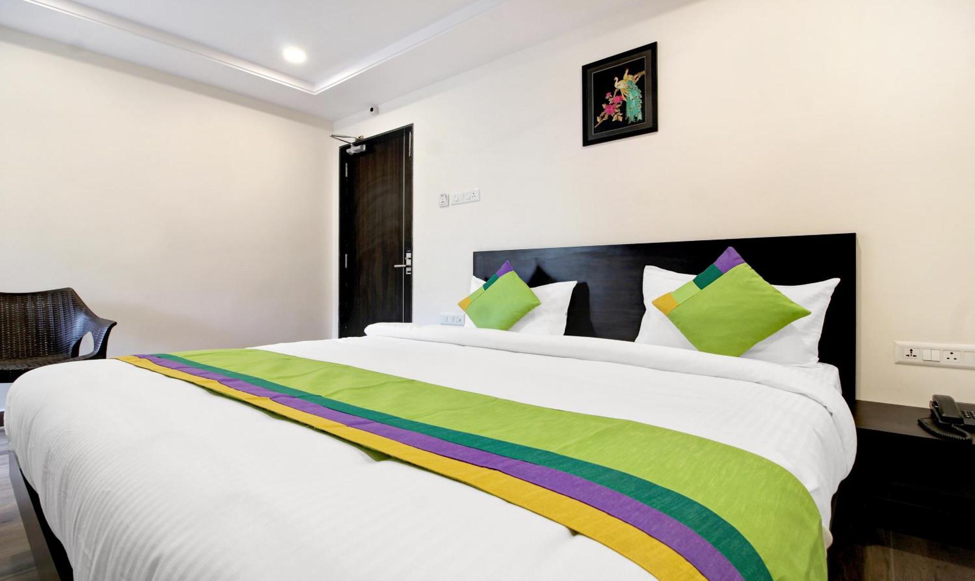 Treebo Excella Hotel Визакхапатнам Екстериор снимка
